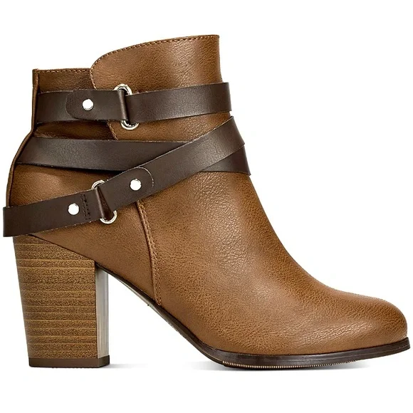 Woman’s Booties Size 8 - Picture 3 of 5